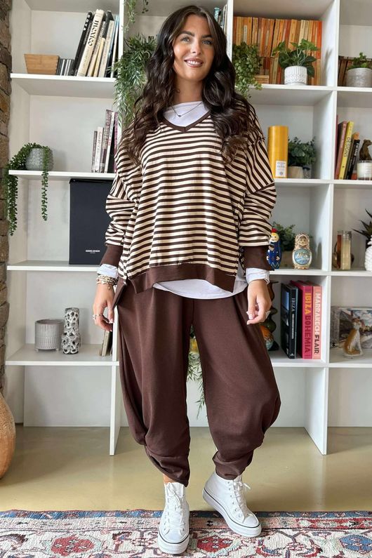 The Sunday Morning 7/8 Twist Pant Chocolate